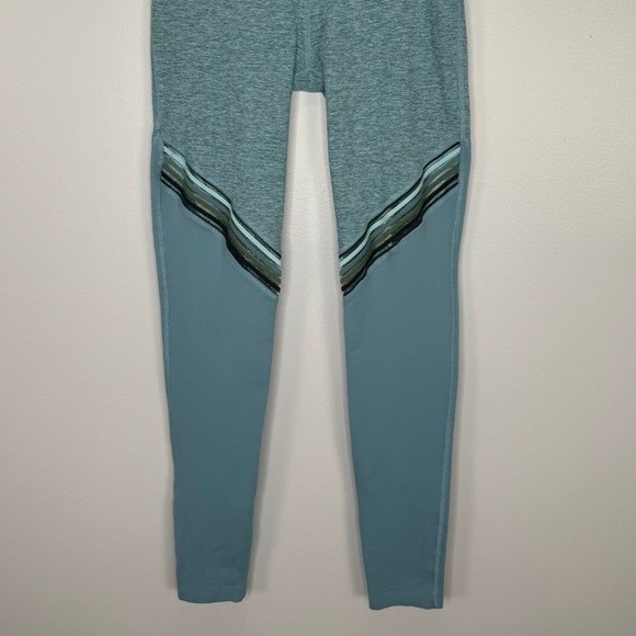 Beyond Yoga High Waist Colorblock Leggings Medium Blue Seamless Stretch Active - Picture 4 of 11